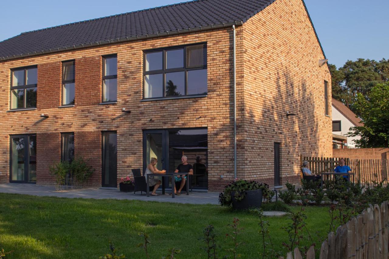 De Hoog Velden 14 Apartment Pelt Bagian luar foto